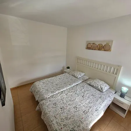 Jacaranda Mit Pool By Interhome